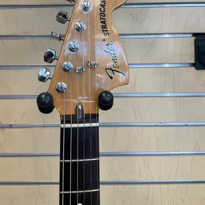Fender stratocaster 2003 - Gloss image 4