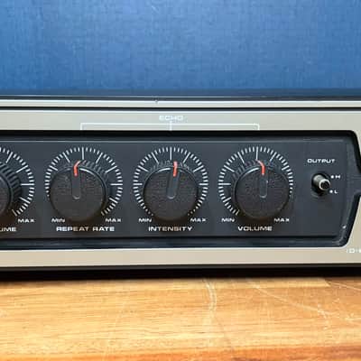 Roland DC-10 Analogue Echo Unit - Great looks and amazing echos image 2