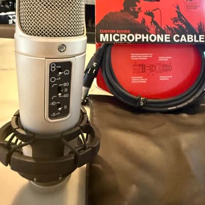 RODE NT2-A Studio Microphone Bundle + Premium D’Addario XLR Cable image 2