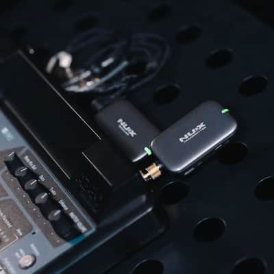 NUX B-7PSM Professional 5.8 GHz Wireless In-Ear Monitoring System - Black image 5
