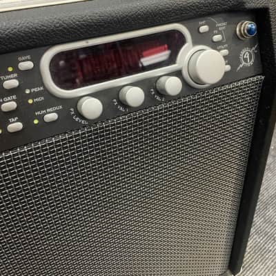 Fender Cyber-Twin SE 65-Watt 2x12" Combo image 3