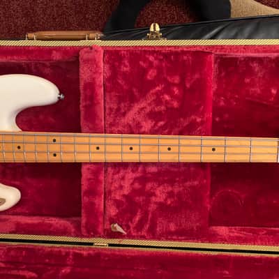 Fender Vintage American Precision Bass ‘57 white image 4