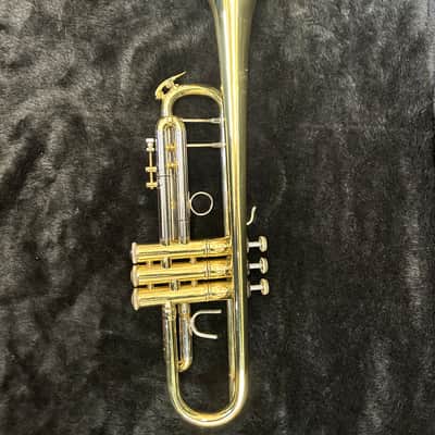 Bach Stradivarius 180L 37 - Large Bore - Lacquer Finish image 3
