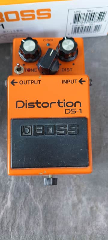 Boss DS-1 Distortion with Keeley Ultra Mod | Reverb España