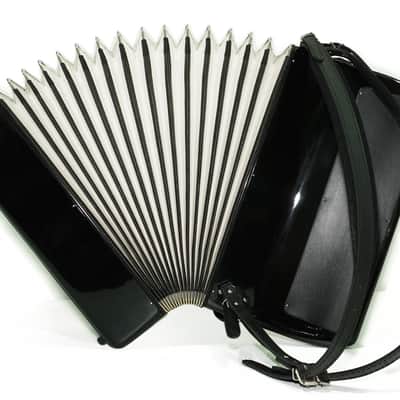 Weltmeister Grandina Button Accordion 120 Bass, made in Germany, 5 Row Bayan B Griff, Straps and Case, 2738 image 11