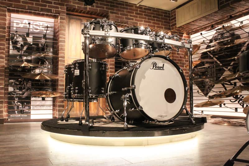 Pearl Reference Pure 6-piece Matte Black Drum Set (10-12-13-14-16-22) image 1