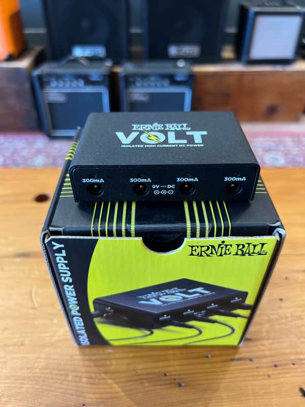 Ernie Ball Volt Multi Isolated Power Supply for 4  Effects Pedals image 1