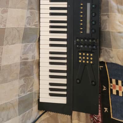 Yamaha YS200 FM Synthesizer 1988 - Black image 2