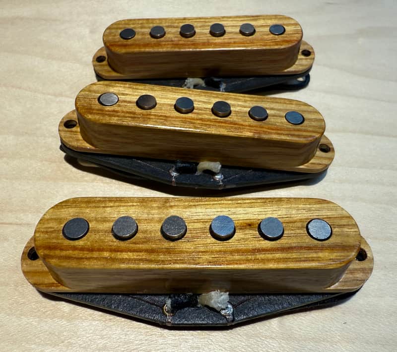 Strat single coil wood pickup cover set image 1