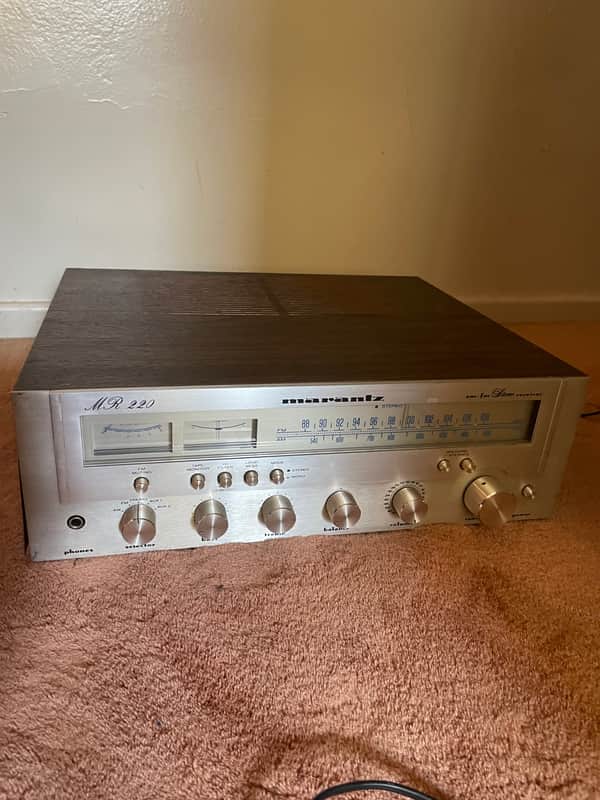 Marantz MR220 Stereo Receiver - Silver with Wood Case image 1