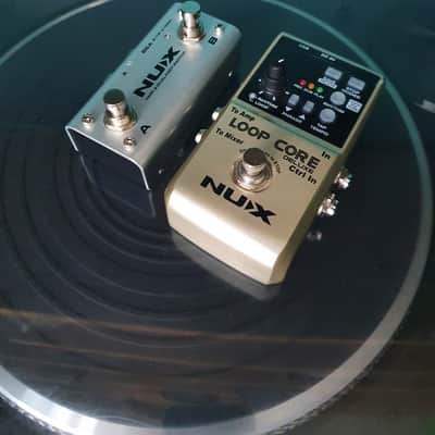 NuX Loop Core Deluxe with NMP-2 Dual Footswitch image 1