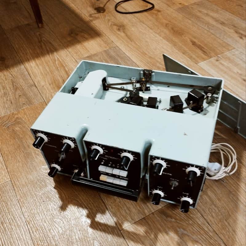 ESKO-100 Soviet Tape Delay/Reverb + Flanger/Fuzz/Vibrato/Octaver image 1
