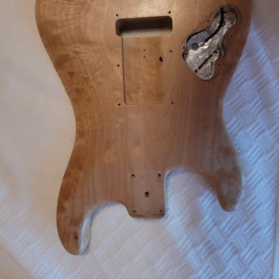 Schecter  Van Nuys Strat 80s Birds Eye Maple image 2