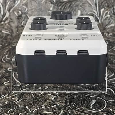 JOYO MOMIX PRO USB Audio Interface with Stereo XLR +48V Phantom Power Mixer for Live Streaming, Recording and Podcasting image 7