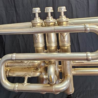 King made by H N White American Stndard Bb Cornet 1920 - silver plate image 14