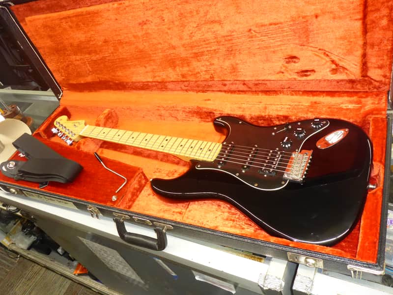 Fender American Standard Stratocaster HSS w/Case 2012 - Black image 1
