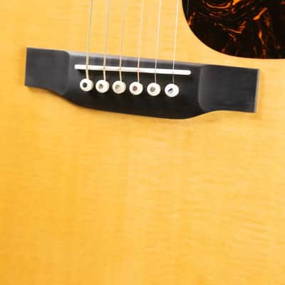 Martin J-40 Acoustic Guitar with Hardshell Case image 12