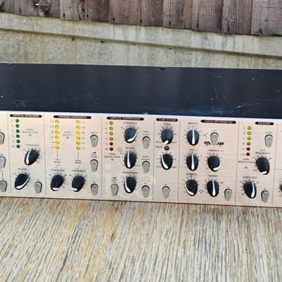 Focusrite Platinum VoiceMaster Pro Channel Strip | Reverb UK