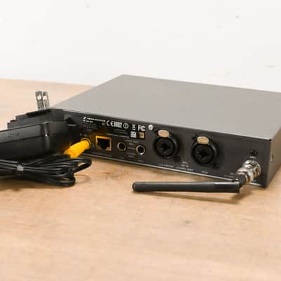 Sennheiser ew 300 IEM G3 Wireless In-Ear Monitoring System - 516-558 MHz CG015AD image 5