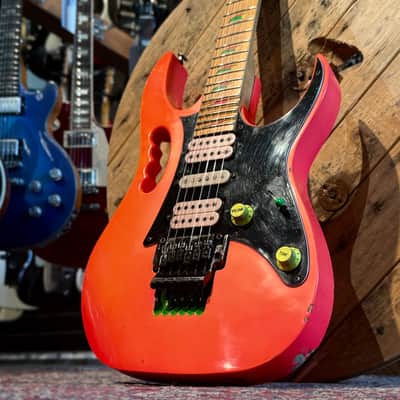 Ibanez JEM777SK 1988 - Shocking Pink image 1