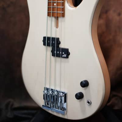 Fodera Monarch 4 Standard P image 2