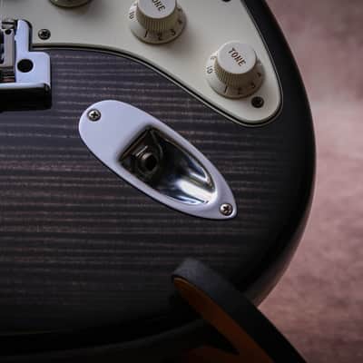 FENDER USA Custom Shop Deluxe Stratocaster AAA+ " Ebony Trans + Maple" (2012) image 9