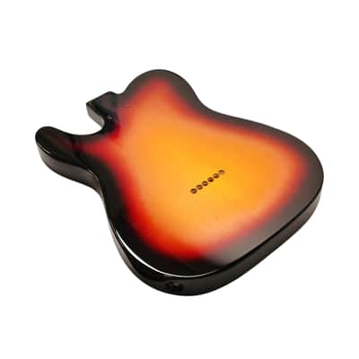 Sunburst (three tone) T-Style body image 5