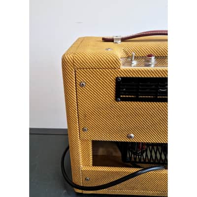 Fender 57 Champ - Guitar Amplifiers - Very Good w/ Soft Case image 8