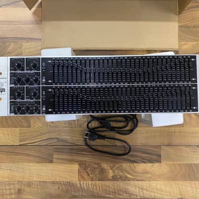 Behringer ULTRAGRAPH PRO FBQ6200 (Discontinued) w/ Box NOT FUNCTIONING  – For Parts or Repair image 2