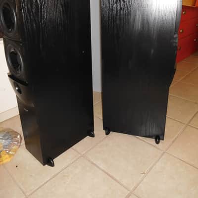 Excellent! Pair ENERGY e:XL-26B-1 Tower Speakers Made in Canada Hi Quality and Clean! image 4