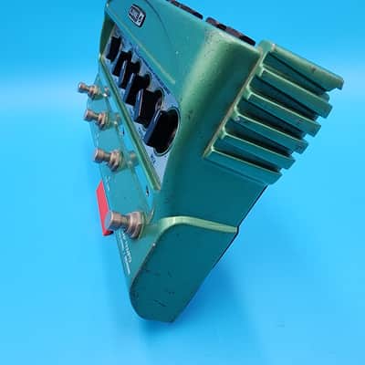Line 6 DL4 Delay Modeler Guitar Bass Effect Pedal Vintage Delay & Echo Stomp image 8