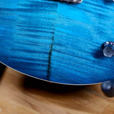 PJD Guitars Carey Elite 2023 - Royal Blue Burst image 4