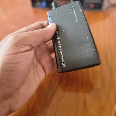 Sennheiser Sennheiser EW 300 IEM SR 300 + EK 300 IEM Stereo UHF 838-870MHz Rack image 9