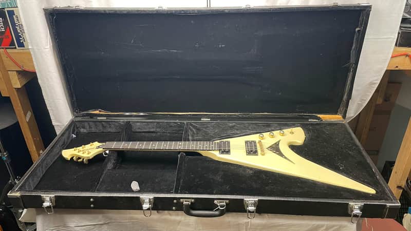 希少　Washburn ワッシュバーン　PT-60 シルバー Flying V 希少 Washburn ワッシュバーン PT-60 シルバー Flying V 希少 Washburn