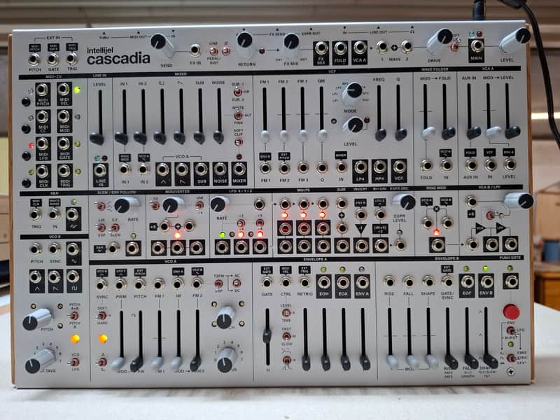 Immagine Intellijel Intellijel Designs Cascadia White 2026 - white - 1