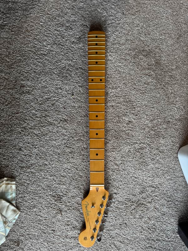 Fender Vintera 3 50’s maple neck 2026 - Clear