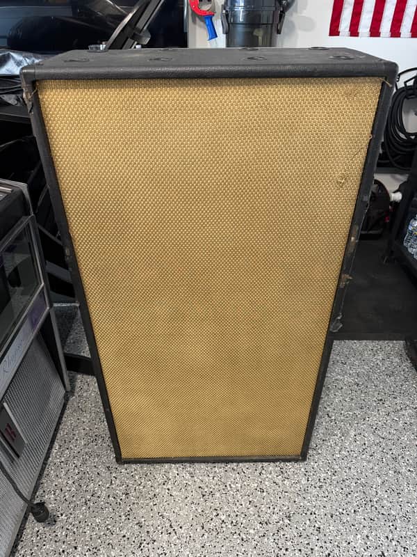 Ampeg SVT-810E Classic Series 800-Watt 8x10" Bass Speaker Cabinet 2007 - Present - Black image 1