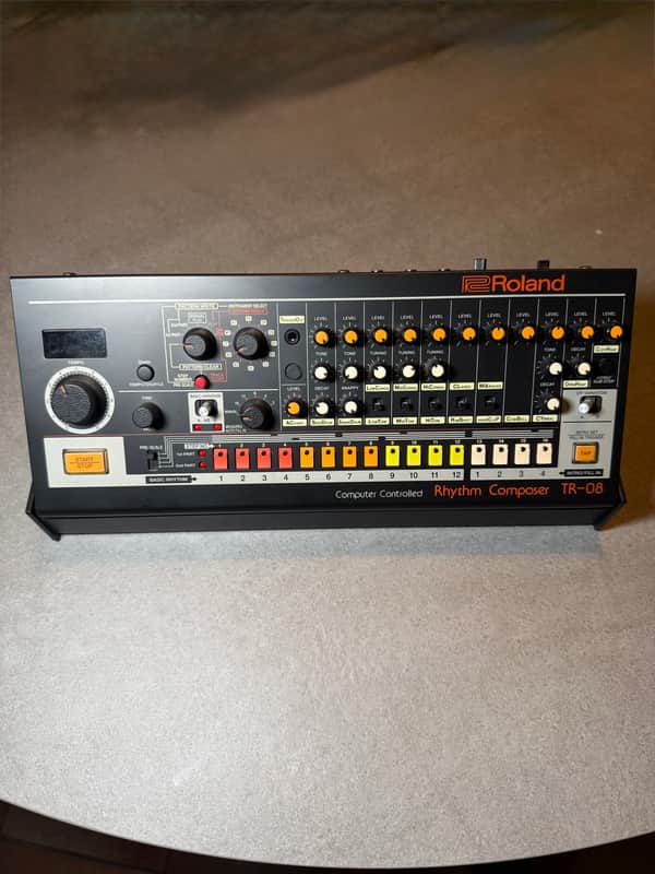 Roland Boutique Series TR-08 Analog Modeling Drum Machine 2017 - Present - Black imagen 1