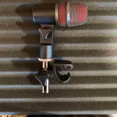 sE Electronics V Beat Supercardioid Dynamic Drum Microphone - V Clamp BUNDLE image 1