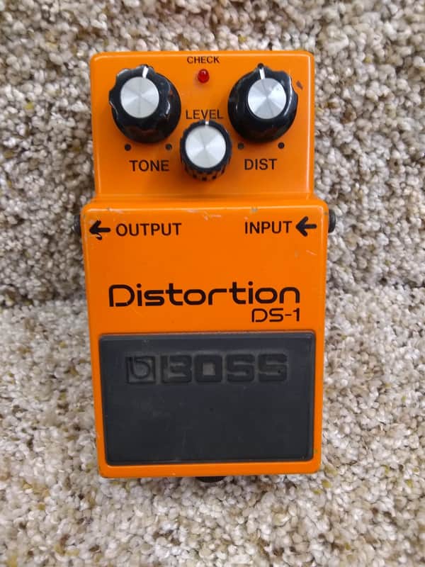 Boss DS-1 Distortion Pedal