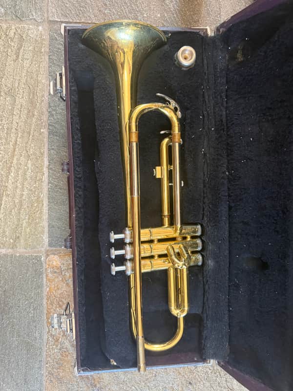 Yamaha YTR-2320 Trumpet