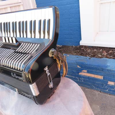 CASTELFIDARDO by B. BURINI 120 BASS ACCORDION CLEAN MODEL 274 maybe needs a little work image 2