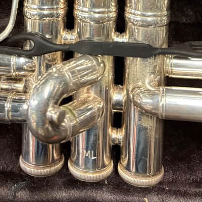 Bach Stradivarius Trumpet Model 37, Silver Finish image 7