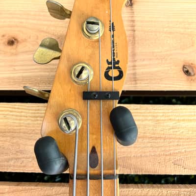 Charvel San Dimas Tele Bass 1982 Cream white image 4
