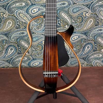 Yamaha SLG200N Nylon-String Silent Acoustic-Electric Guitar Natural w/Gig Bag image 2