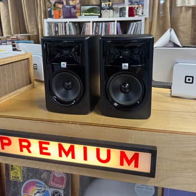 JBL 305P MkII 2-Way 5" Active Nearfield Studio Monitors (Pair) 2010s - Black image 1