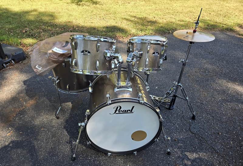 Pearl Roadshow 5 Piece Drum Kit - Dark Grey image 1