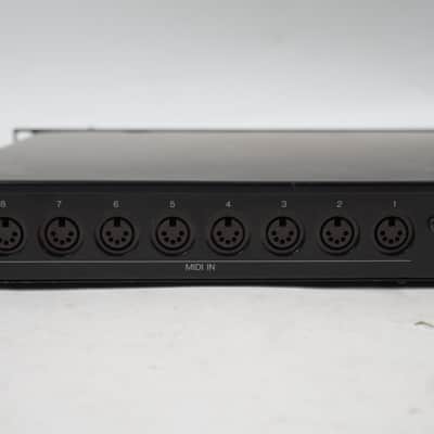 SALE Ends May 31] YAMAHA MJC8 MIDI PATCHBAY 8 in / 8 out MIDI
