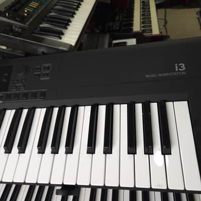 Korg i3-MB 61-Key Music Workstation 2018 - Present - Matte Black - Local Pickup Only image 2