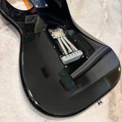 Fender Stratocaster 2018 - Black image 12